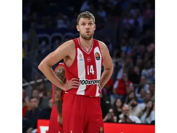 Sasha Vezenkov